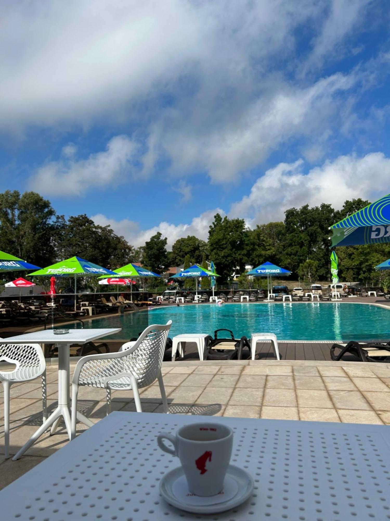 Hotel Agora Neptun Exterior photo